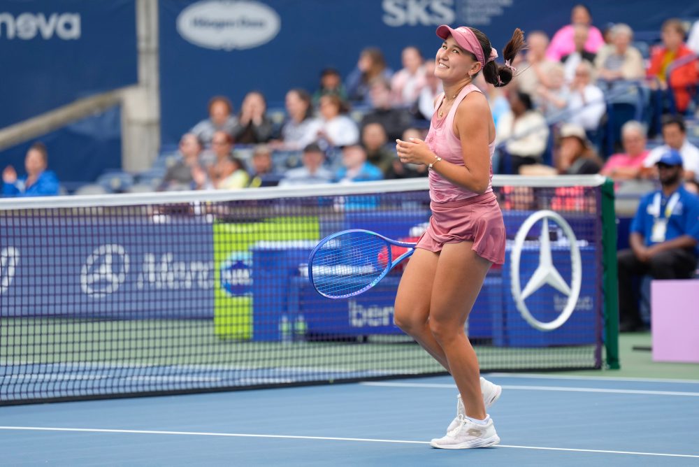 1. kolo ženskej dvojhry v Toronte:  Kamilla Rachimovová (Uzb.) - Venus Williamsová (USA)