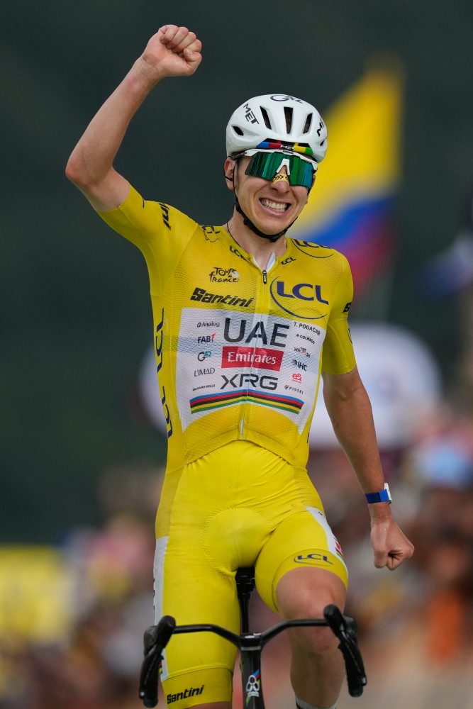 Slovinec Tadej Pogačar vyhral 14. etapu cyklistických pretekov Tour de France, zvýšil náskok v celkovom poradí
