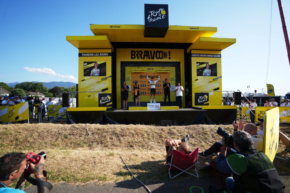 Belgičan Remco Evenepoel dominoval v časovke a triumfoval v 16. etape cyklistických pretekov Tour de France