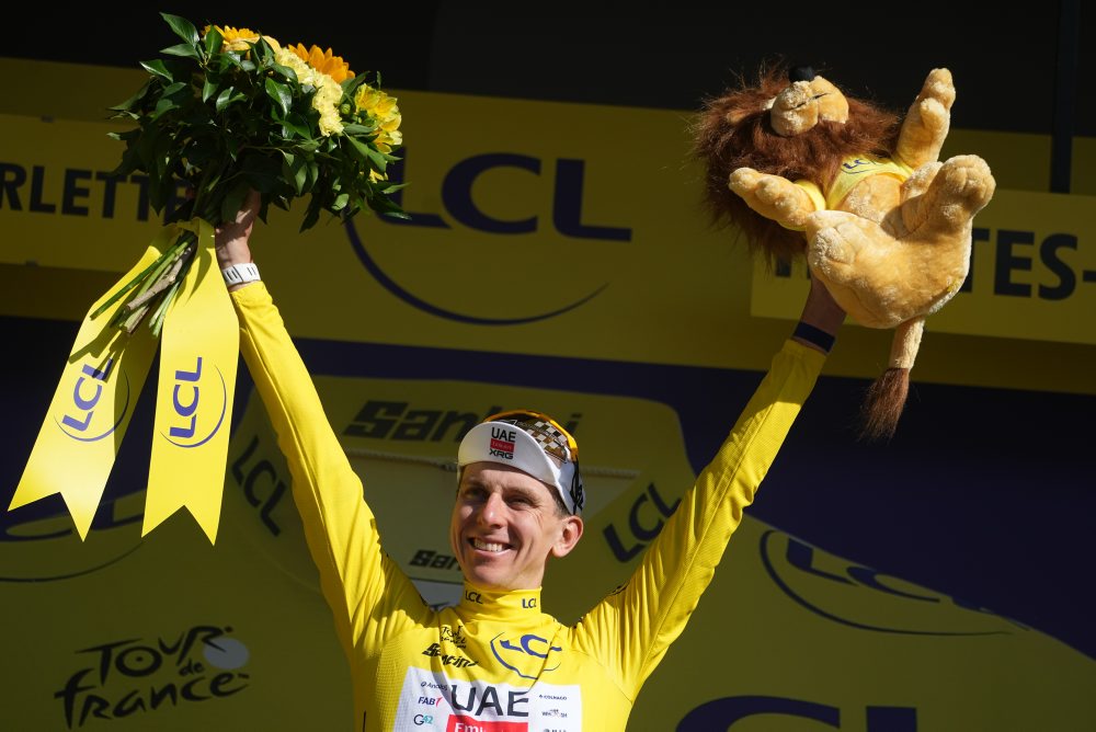 Slovinec Tadej Pogačar zostáva na čele aj po 18. etape cyklistických pretekov Tour de France