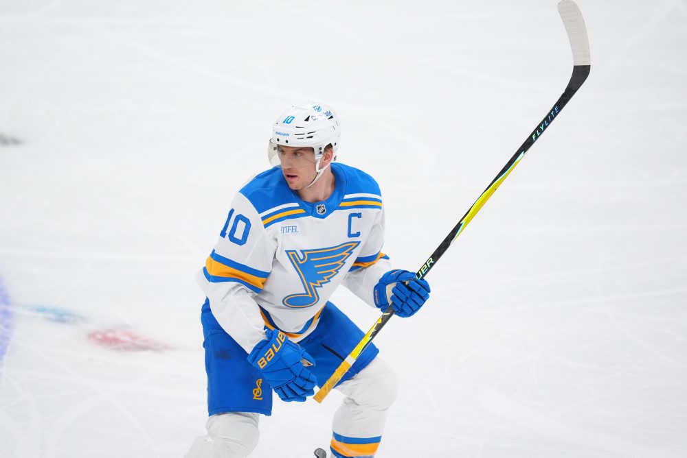 Blues vymenili kapitána Schenna do NY Islanders