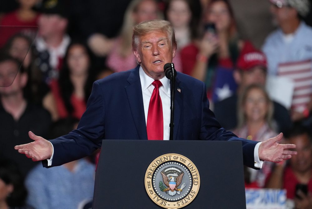 USA: Demonštranti narušili Trumpov míting v Texase