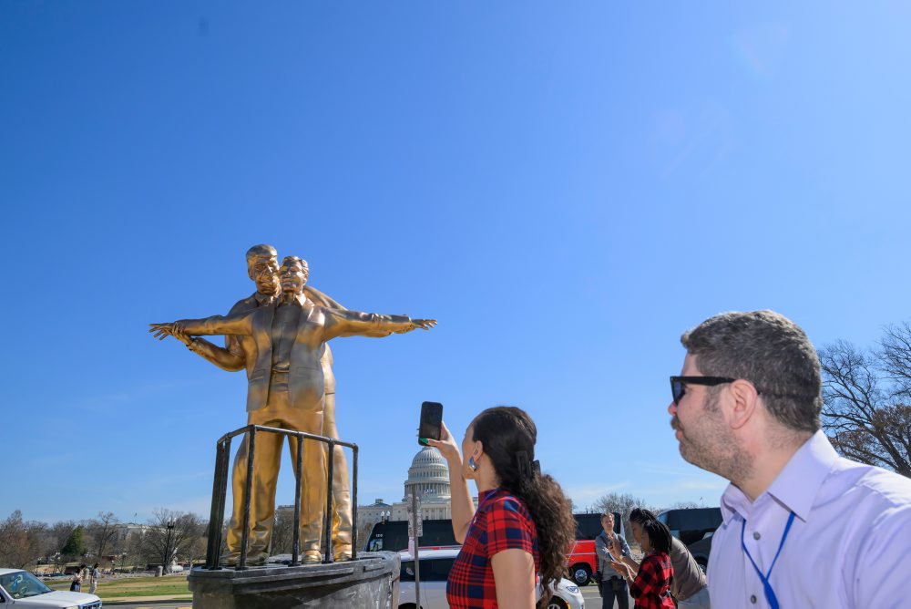 Vo Washintone pribudla nová satirická socha 