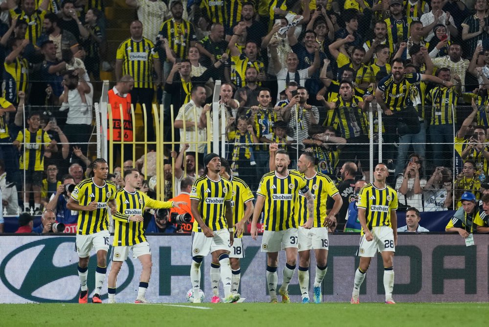1. kolo ligovej fázy LM vo futbale: Fenerbahce Istanbul – AS Rím
