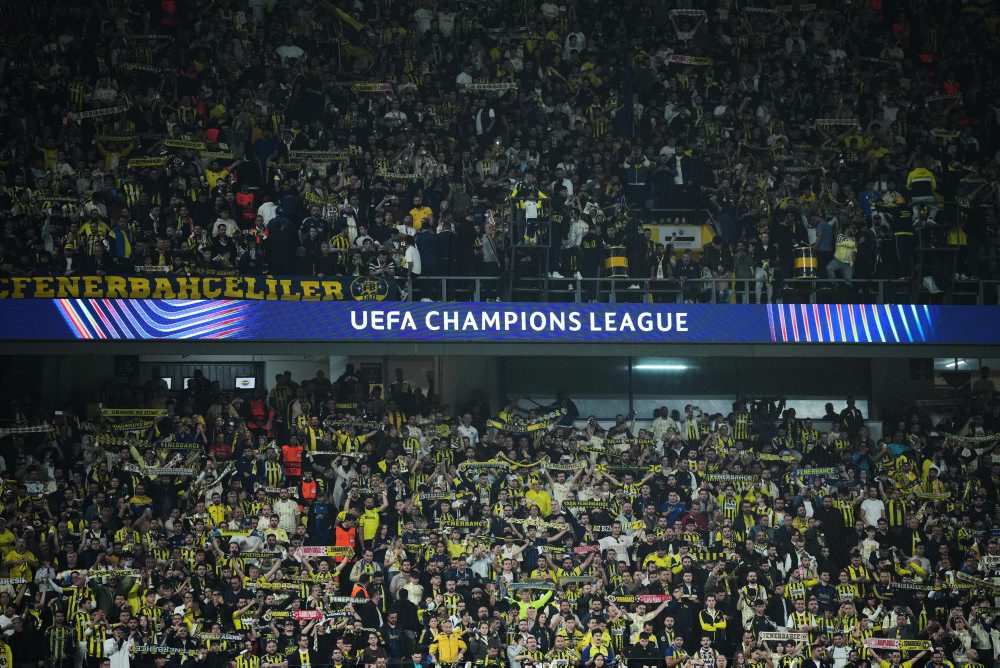 Liga majstrov vo futbale: Fenerbahce Istanbul - Slavia Praha