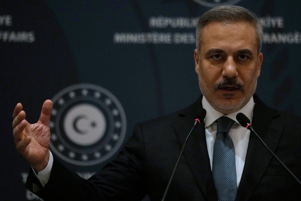 Turecko: USA by mali ignorovať tlak Izraela na útok proti Iránu