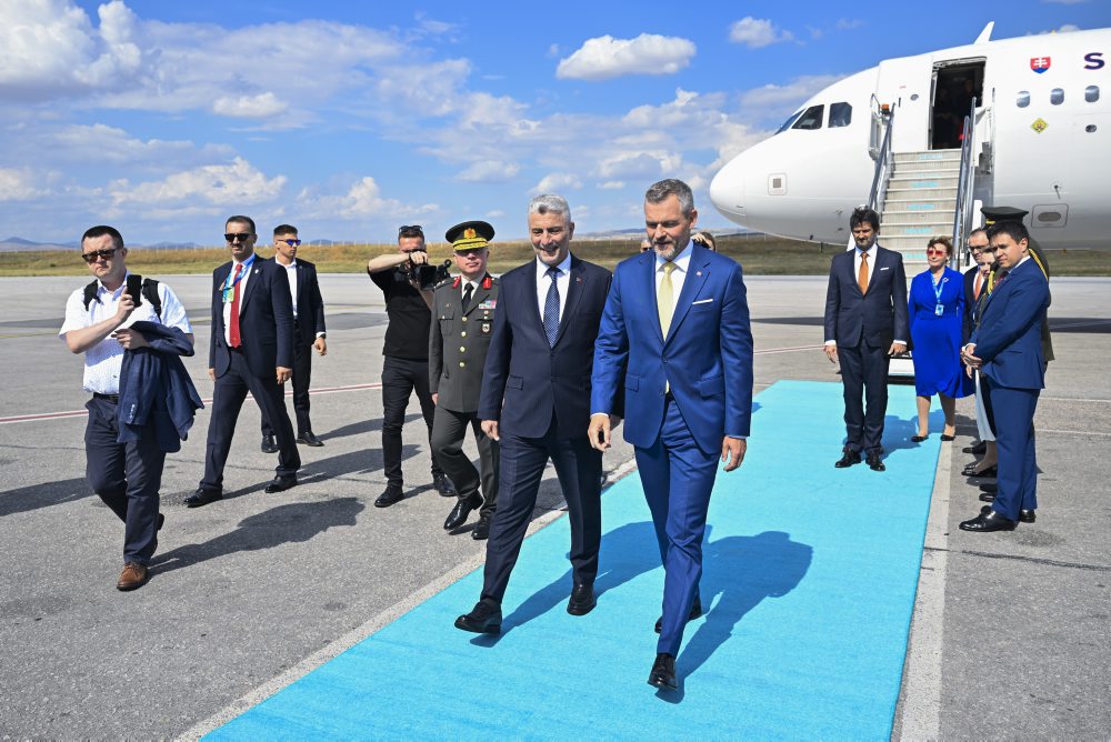 Prezident SR Peter Pellegrini pricestoval na summit NATO v Ankare