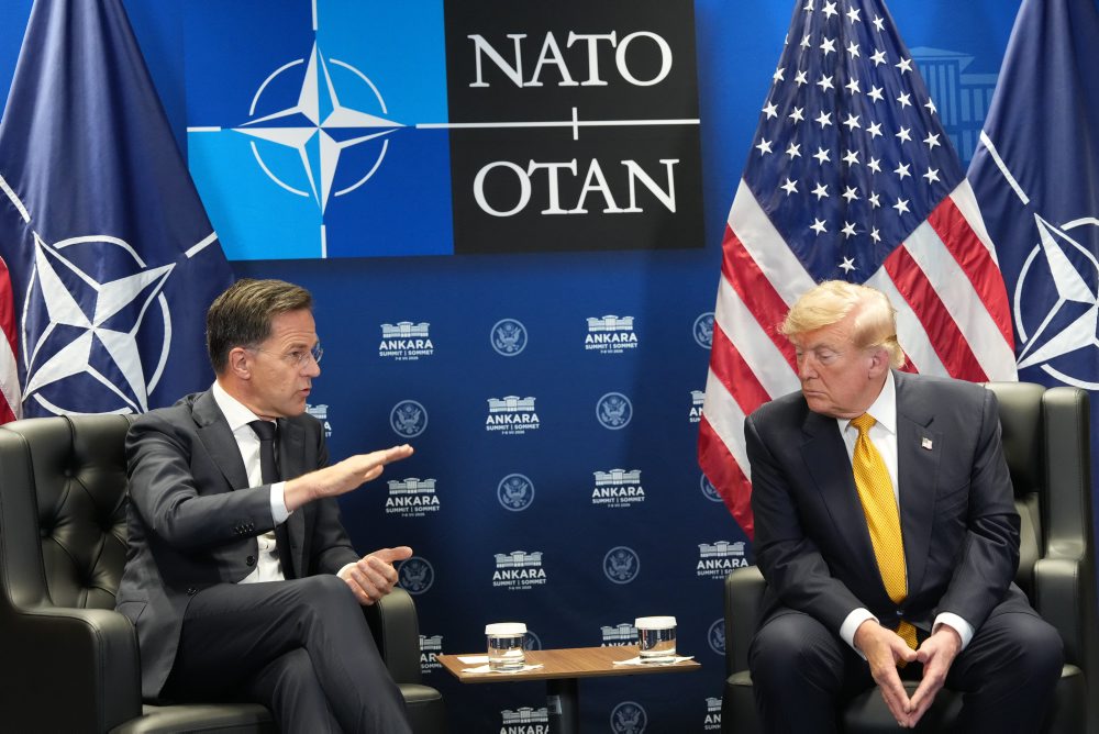 Summit NATO v Ankare 