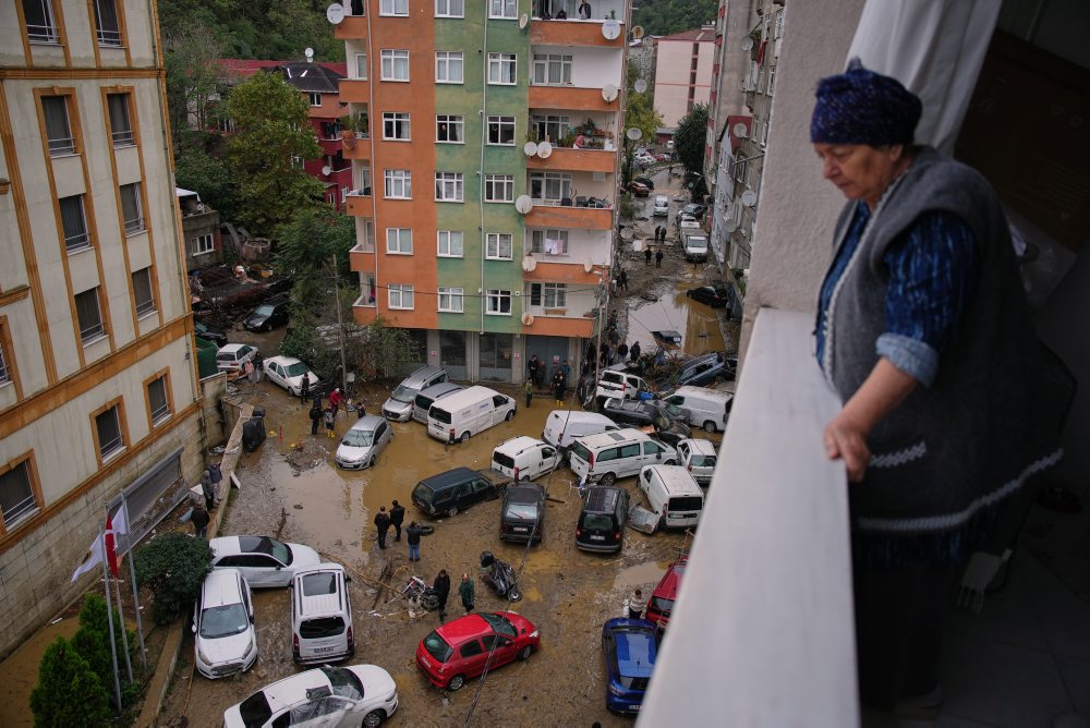 Škody po prudkých dažďoch v Istanbule 