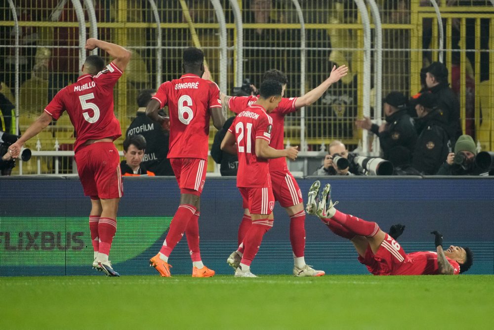 Fenerbahce Istanbul - Nottingham Forest