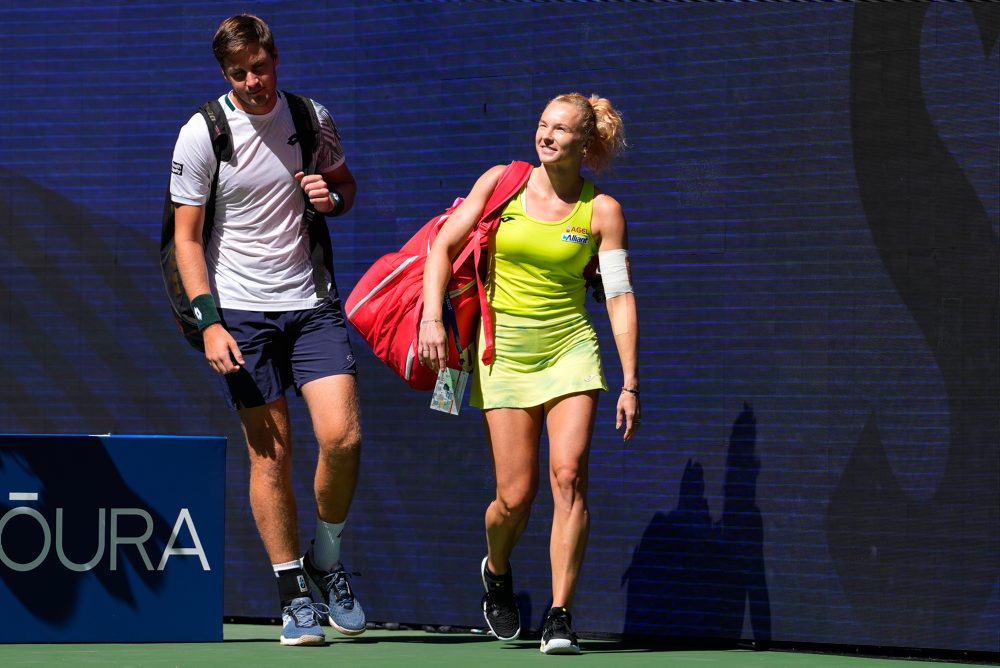 1. kolo mixu na US Open: Arina Sobolenková, Novak Djokovič - Kateřina Siniaková, Henry Patten