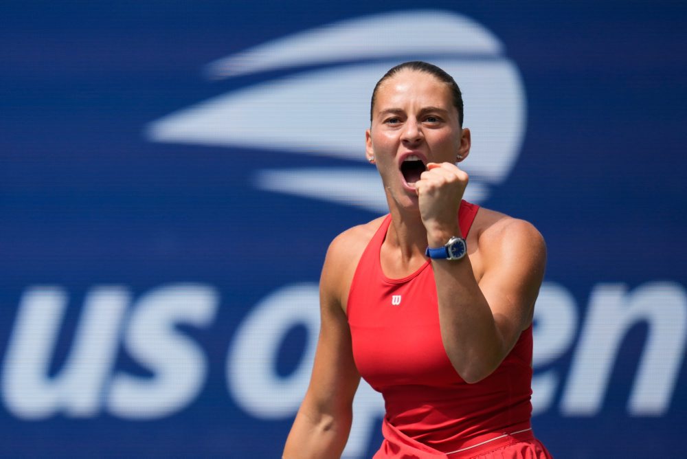 Osemfinále ženskej dvojhry: Marta Kosťuková - Linda Nosková