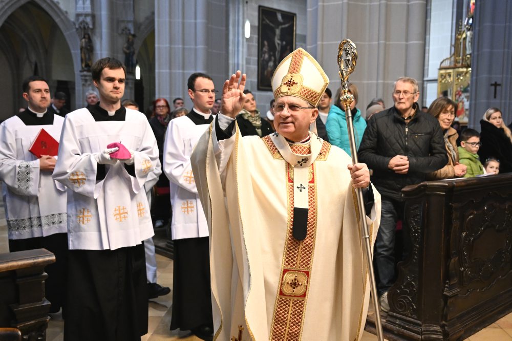 Omša na pamiatku Pánovej poslednej večere s tradičným umývaním nôh v Dóme sv. Alžbety v Košiciach 