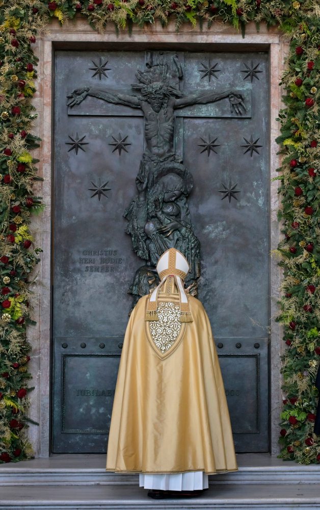 Zatvorenie Svätej brány Lateránskej baziliky v Ríme 