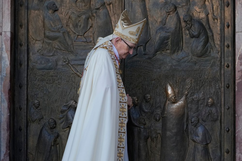 Zatvorenie Svätej brány v Bazilike sv. Pavla za hradbami v Ríme