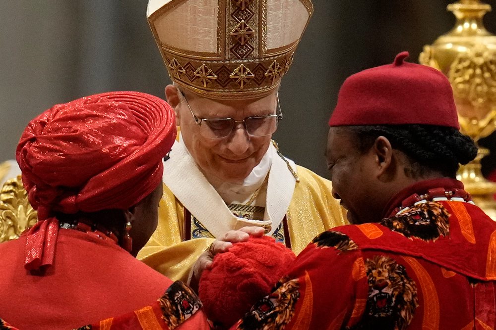 Lev XIV. odslúžil prvú polnočnú omšu svojho pontifikátu