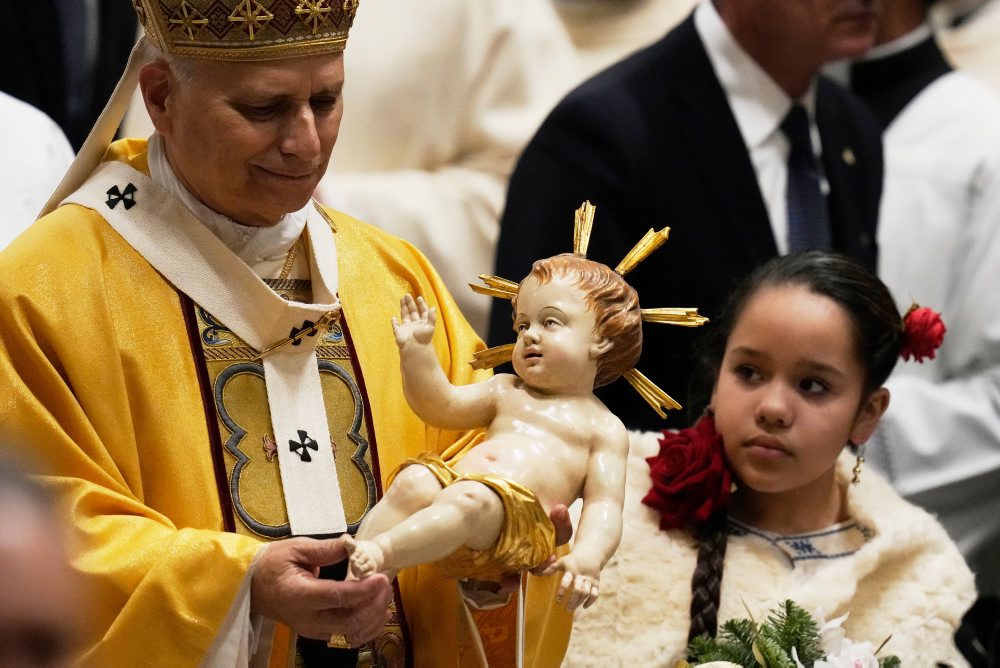 Lev XIV. odslúžil prvú polnočnú omšu svojho pontifikátu