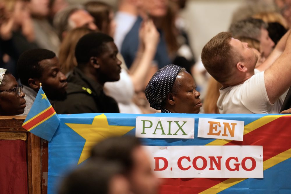 Pápež Lev XIV. predniesol v Bazilike svätého Petra modlitbu za mier