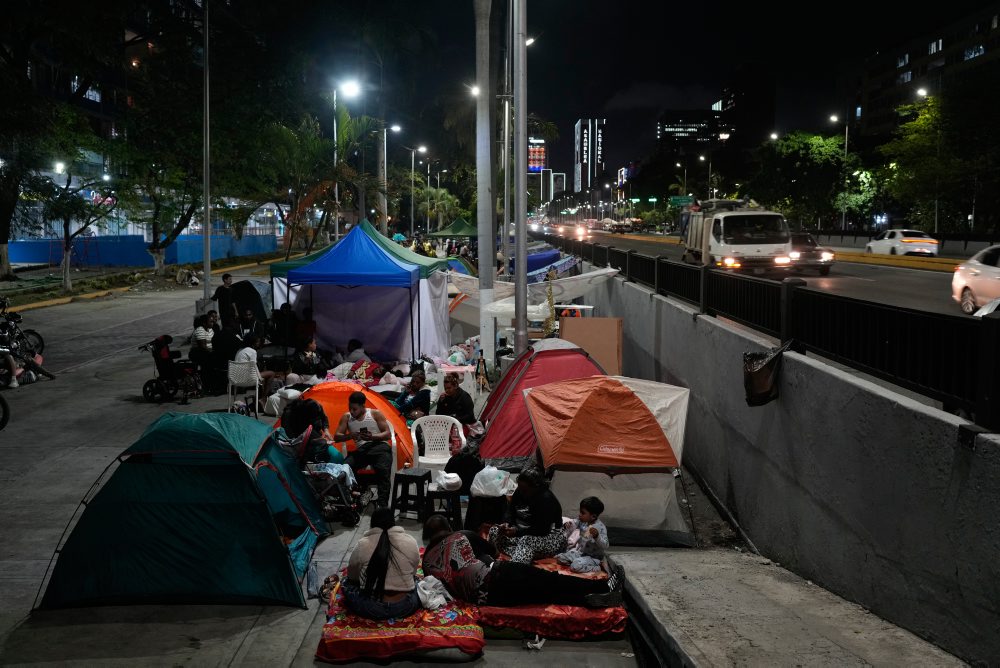 Počet obetí zemetrasení vo Venezuele stúpol na 235, zranených je cez 4300