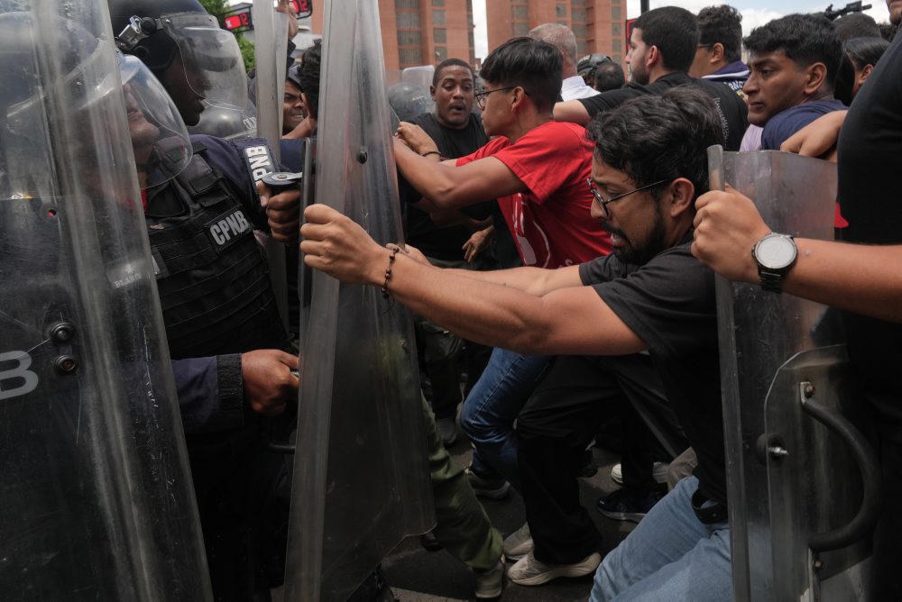 Venezuela: Demonštranti obvinili vládu zo smrti politického väzňa i jeho matky