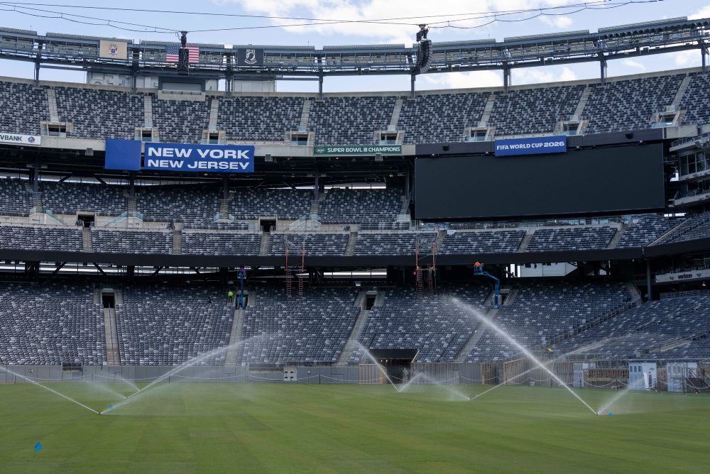 Na MetLife štadióne nainštalovali trávnik pre finále šampionátu