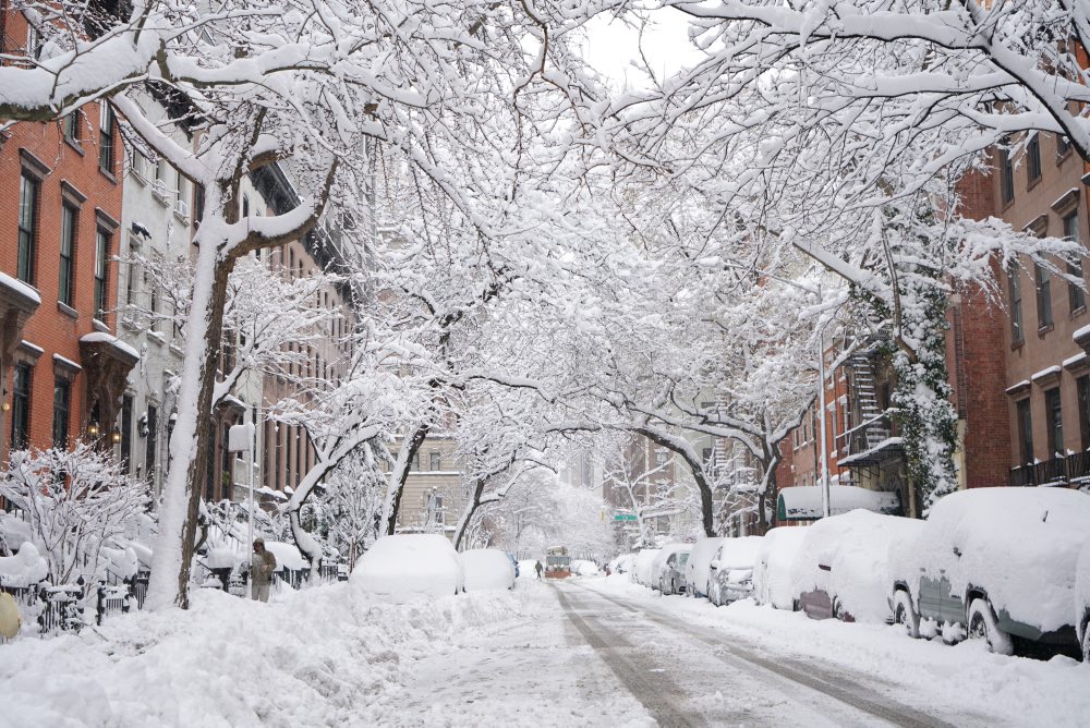 Severovýchod USA zasiahlo husté sneženie so silným vetrom