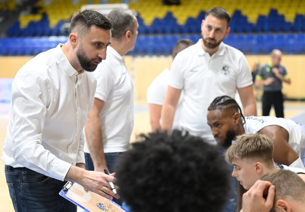 Predohrávka 1.kola Tipos SBL: Košice Wolves - BC SLOVAN Bratislava