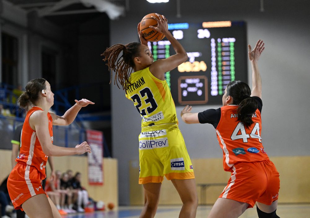 YOUNG ANGELS Košice - MBK Ružomberok