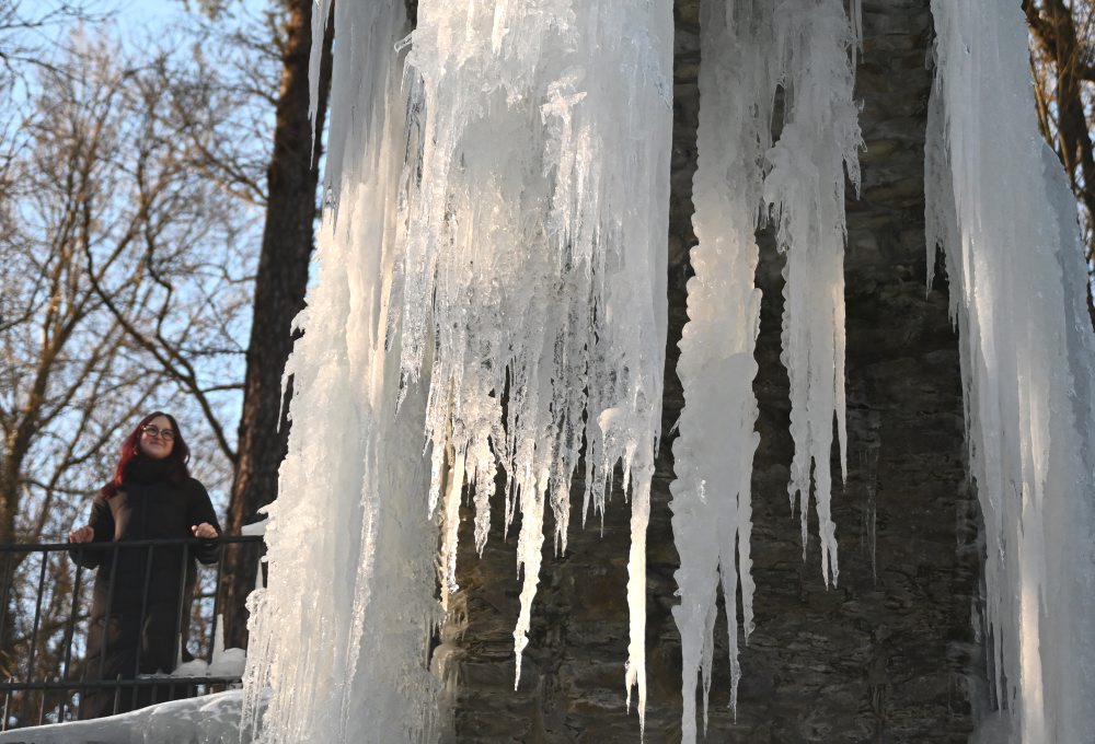 Ľadopád v anglickom parku Andrássyovcov pri kaštieli Betliar 