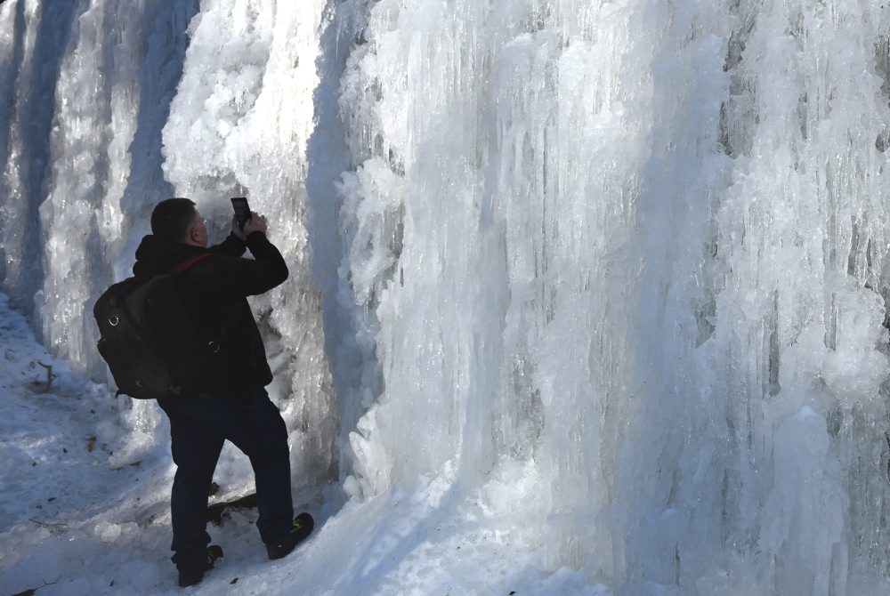 Ľadopád v anglickom parku Andrássyovcov pri kaštieli Betliar 