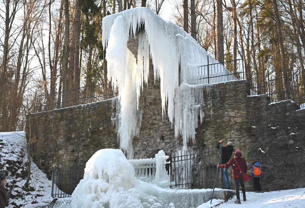 Ľadopád v anglickom parku Andrássyovcov pri kaštieli Betliar 