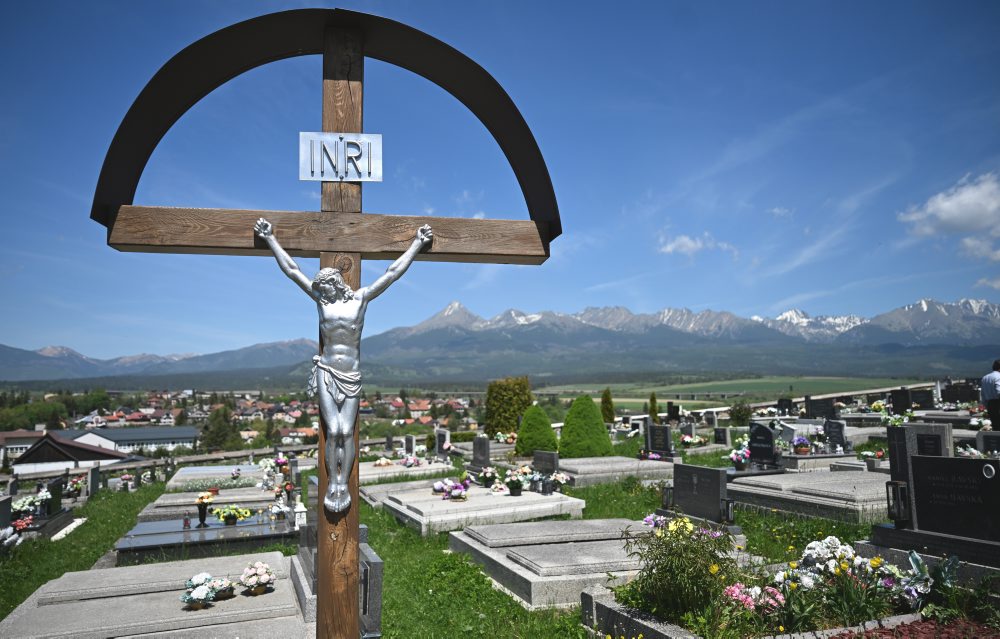 Vysoké Tatry z obce Važec 