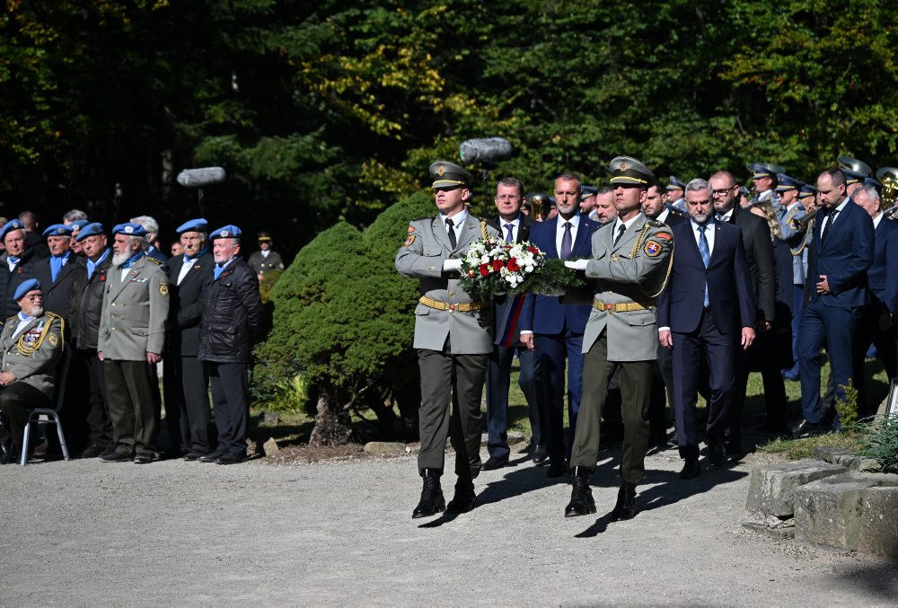 Na Dukle oslávili 82. výročie Karpatsko-duklianskej operácie