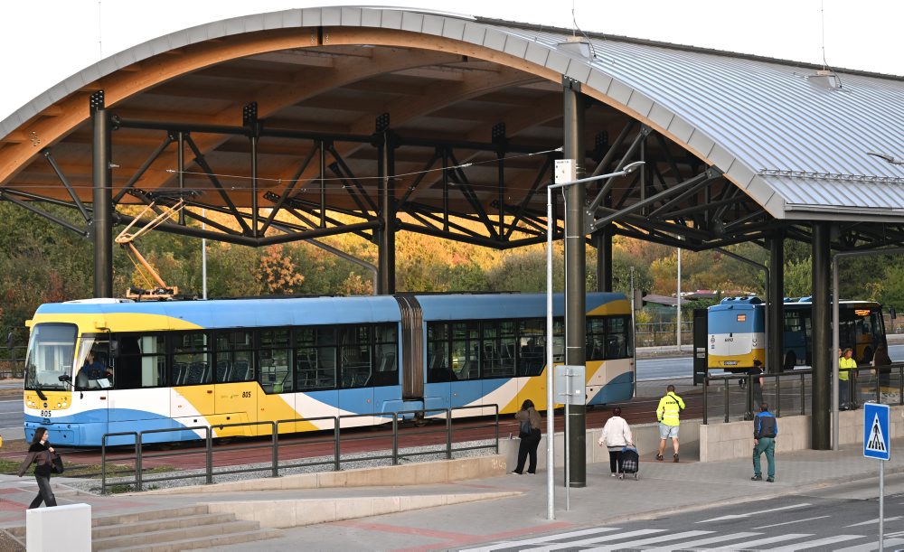 Slávnostné otvorenie zmodernizovanej električkovej trate v Košiciach