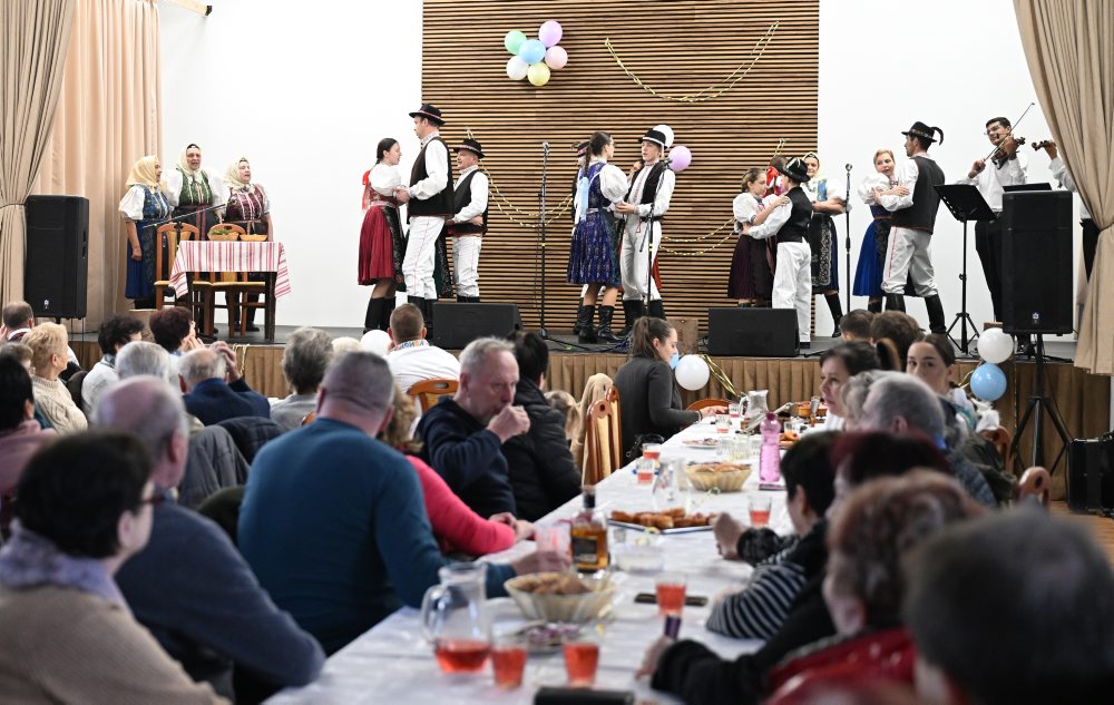 Atmosféra slávenia fašiangov vo Veľkom Folkmari