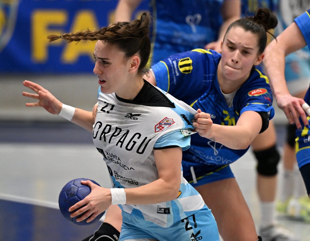 EHF MŠK Iuventa Michalovce -  CB Atletico Guerdes 