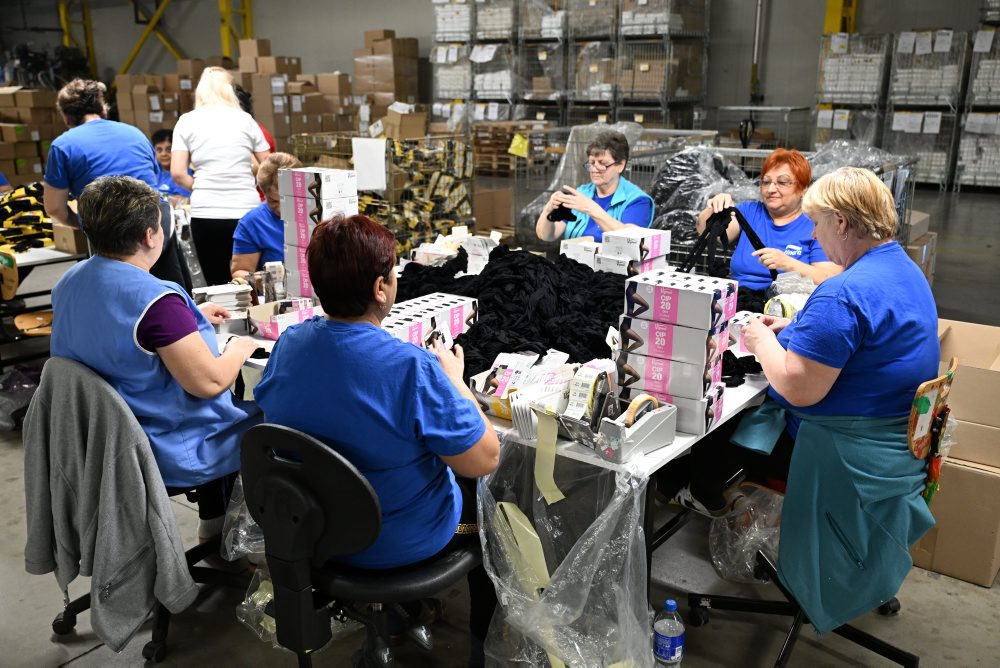 Splnomocnenec vlády SR pre rómske komunity Alexander Daško navštívil spoločnosť Linora v obci Hencovce