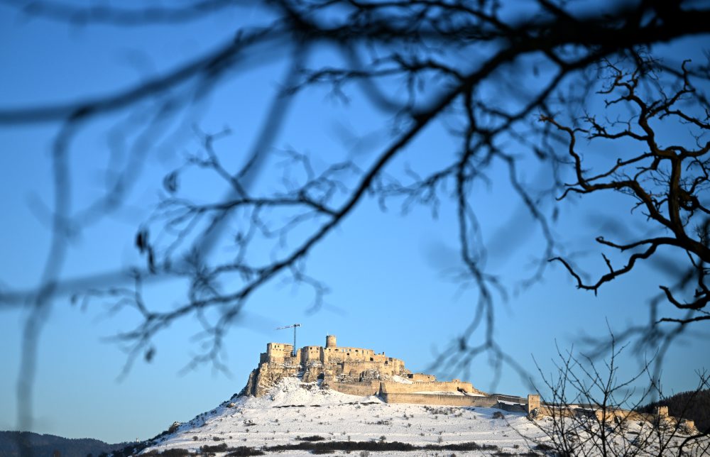 Spišský hrad zo Spišského Podhradia 