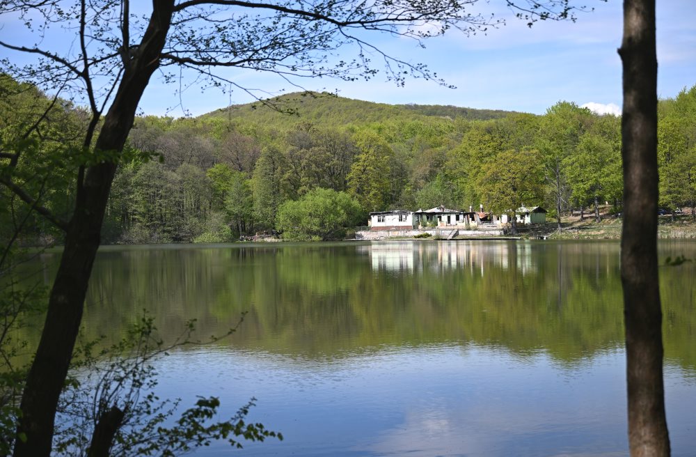 Jazero Izra v Slanských vrchoch 