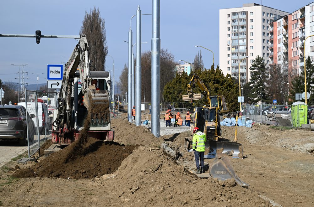 Modernizácia električkovej trate 2 na Sídlisku Nad jazerom v Košiciach