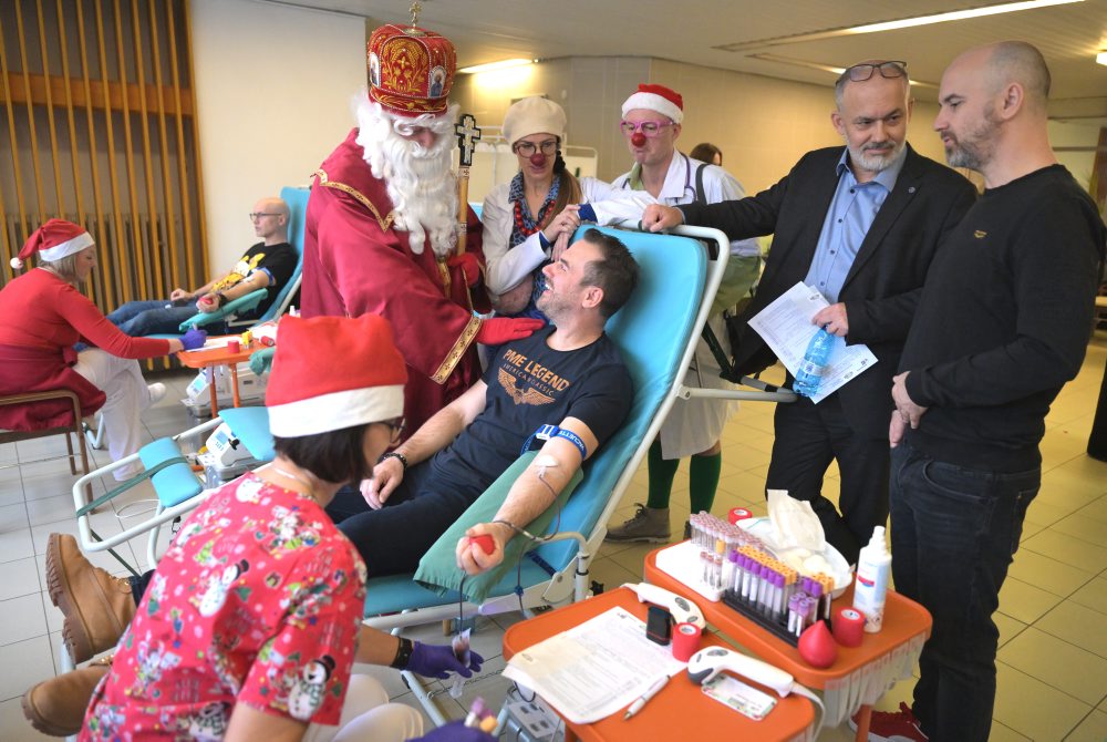 Mikulášska kvapka krvi s Univerzitnou nemocnicou L. Pasteura v Košiciach