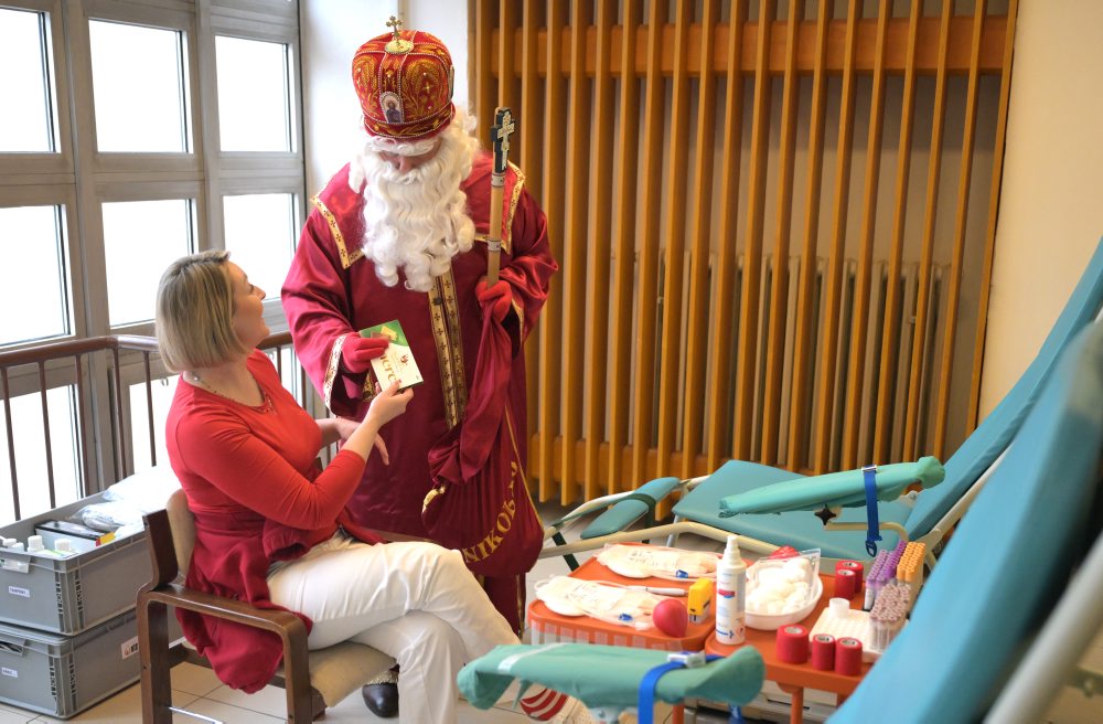 Mikulášska kvapka krvi s Univerzitnou nemocnicou L. Pasteura v Košiciach