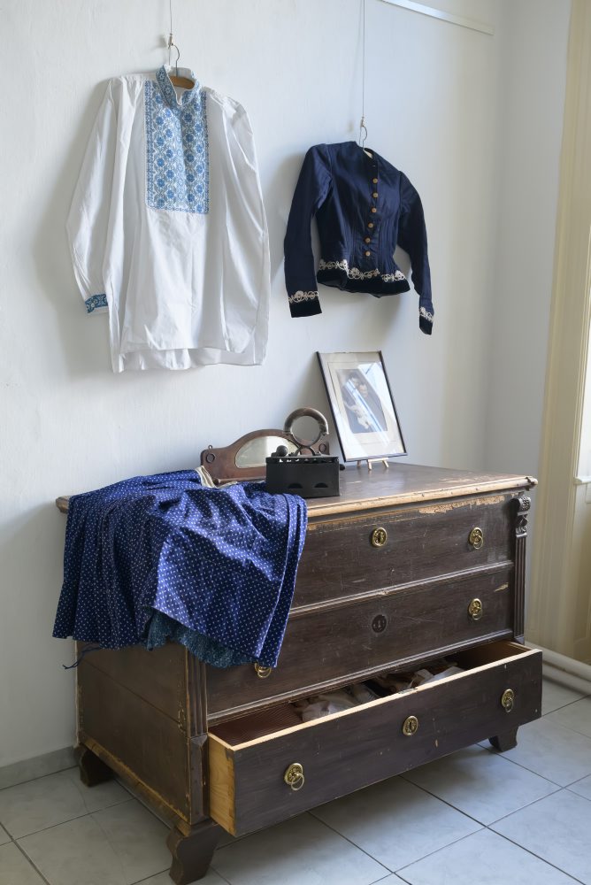 Výstava dobových odevov v Tribečskom múzeu v Topoľčanoch 