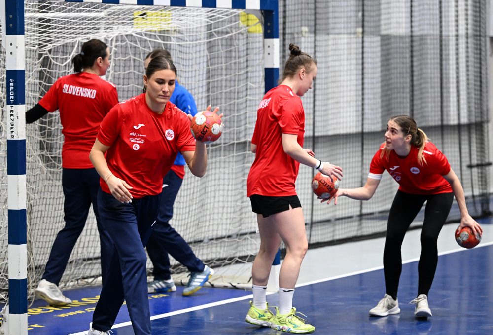 Zraz slovenskej reprezentácie v hádzanej žien v Michalovciach