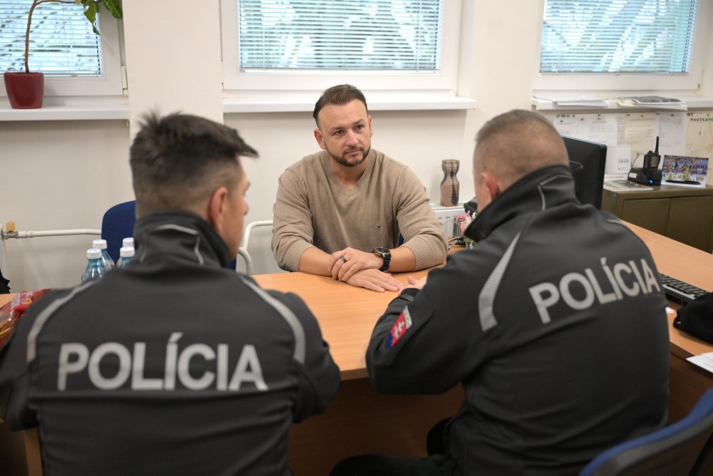 Pád strechy vo Veľkých Kapušanoch si vyžiadal troch mŕtvych