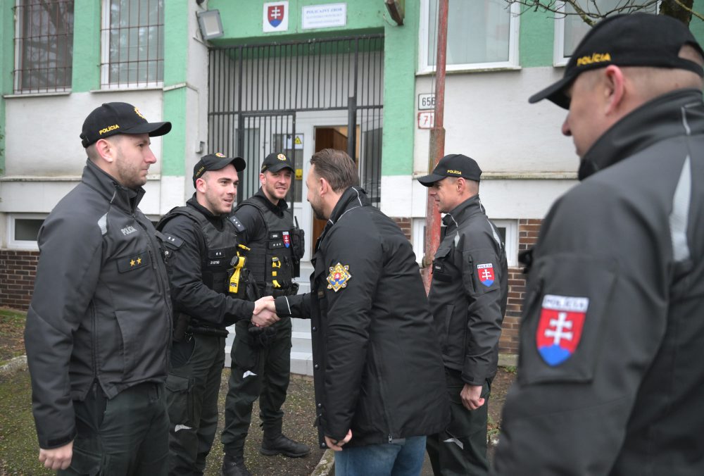 Pád strechy vo Veľkých Kapušanoch si vyžiadal troch mŕtvych