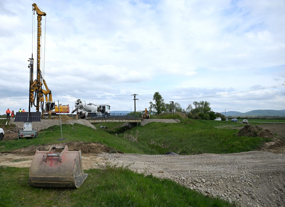 Rekonštrukcia mosta M2861 cez kanál Duša v katastri obce Suché