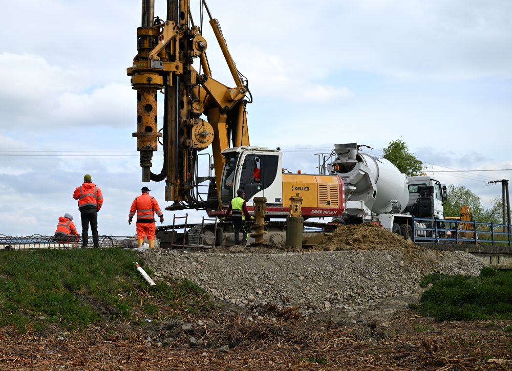 Rekonštrukcia mosta M2861 cez kanál Duša v katastri obce Suché