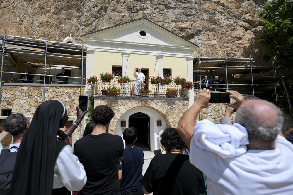 Pápež navštívil pútnické miesto vo Vallepietra