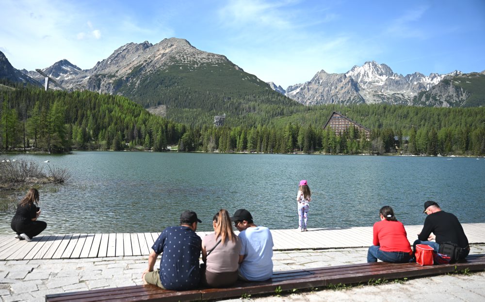 Štrbské Pleso vo Vysokých Tatrách 